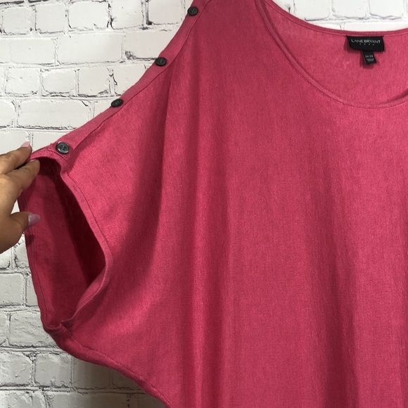 Lane Bryant pink top with buttons at the shoulders for design - Picture 5 of 8